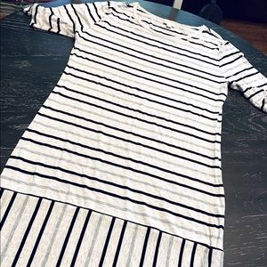 Beautiful LuLaRoe Julia dress. So soft!One of my absolute faves!just doesn’tfit